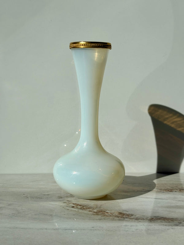 Soapy Opaline Soliflore